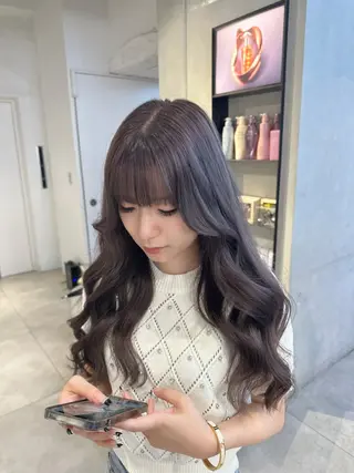 カラー ヘアアレンジ ネイル ハイトーン特化 pepe🎀のヘアスタイル