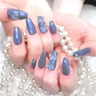 ネイル Go  Today シェアサロン 新宿Gratia店所属・杉山 栞のネイルデザイン