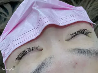 セミロング マツエク・マツパ 《LB》ラブリエ Nail&eyeのマツエク・マツパデザイン