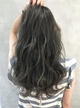 ミディアム カラー MOU namba ムウナンバのヘアスタイル