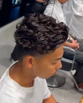 パーマ メンズ GROOMERS TOKYO 渋谷店所属・山田 雅のヘアスタイル