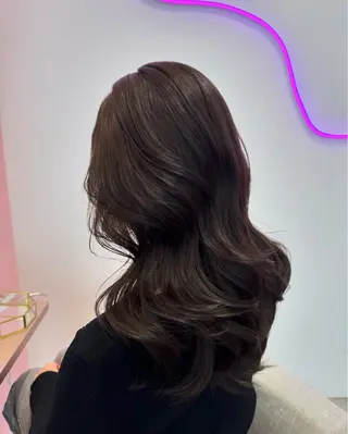 ミディアム wixymimi　hair salon所属・艶カラー✨レイヤー 𝐚𝐲𝐚𝐤𝐚のヘアスタイル