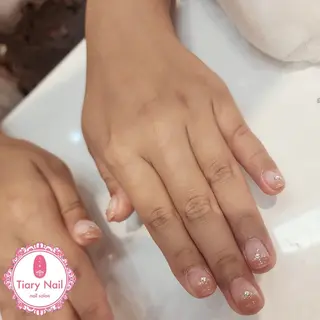 ネイル 💙🤍Tiary M🤍💙のネイルデザイン