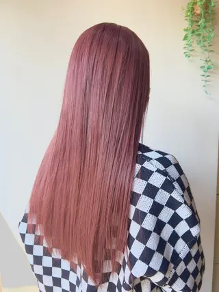 カラー AIconic nagoya所属・縮毛矯正/ レイヤー/ミディアムのヘアスタイル