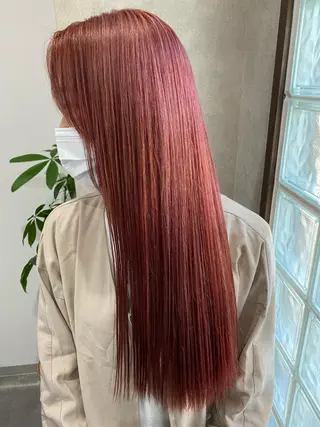 ロング カラー 黒木 栞のヘアスタイル