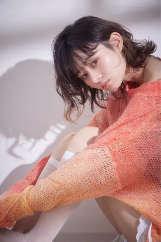 ミディアム 角岡 真帆のヘアスタイル