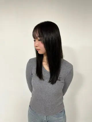 ミディアム カラー 山田 花帆のヘアスタイル