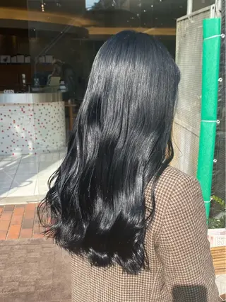 ロング カラー 西山 夢月のヘアスタイル