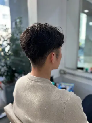 ショート Plug メンズヘアのヘアスタイル