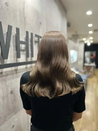 セミロング 美容室 _WHITE＋ 南海難波店【アンダーホワイトプラス】所属・✨レイヤー/透明感 /豊嶋里緒✨のヘアスタイル