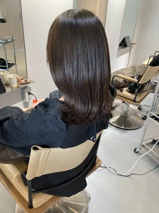 ミディアム ✨色持ちの良い艶 カラー✨蟹江真世のヘアスタイル