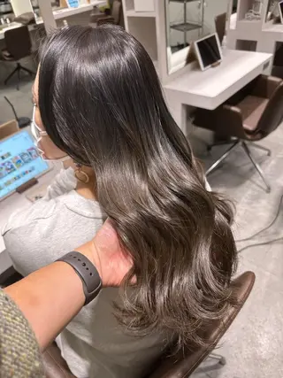 ロング カラー 寺山 佳貴のヘアスタイル