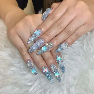 ネイル ゴテゴテ ネイルのネイルデザイン