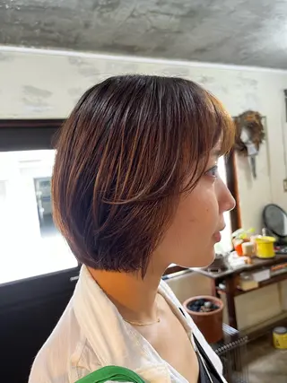 ショート カラー 松田 真のヘアスタイル