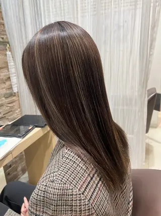 セミロング カラー 頓所 大昂のヘアスタイル