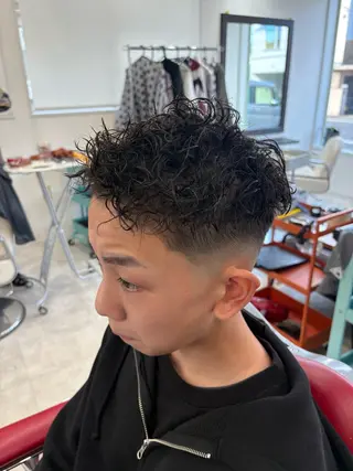 ショート パーマ メンズ CUCUMBER所属・本間 颯太のヘアスタイル