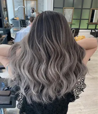 セミロング カラー ROBIN所属・指名数No.1 /NAOYAのヘアスタイル