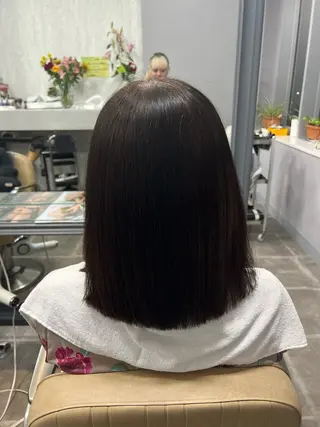 セミロング アートラッシュフォーヘア所属・柴田 新菜のヘアスタイル