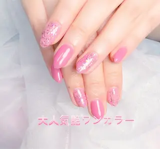 ネイル pink ladyサロン所属・べ にのネイルデザイン