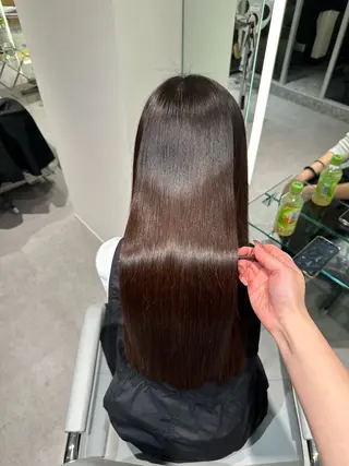 ロング 横山 菜摘のヘアスタイル