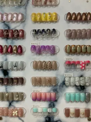 ネイル Legit nail salonのネイルデザイン