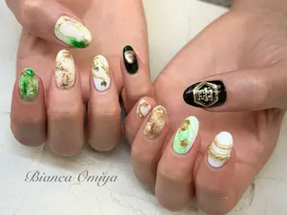 ネイル ネイルサロンビアンカ 大宮店長 モリサワのネイルデザイン