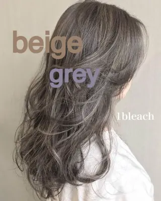セミロング カラー ヘアアレンジ 柔らかbeige モトキのヘアスタイル