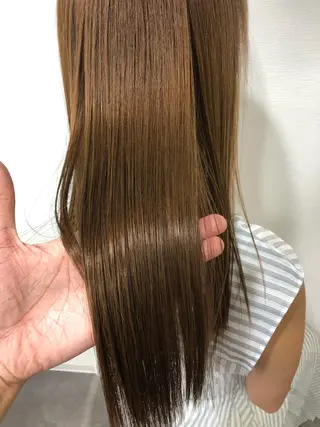 ロング トレヴァー デルチザンのヘアスタイル