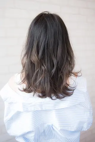 ミディアム 高橋 一矢のヘアスタイル