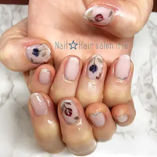 ネイル Hair salon Irie所属・與儀 知佳のネイルデザイン