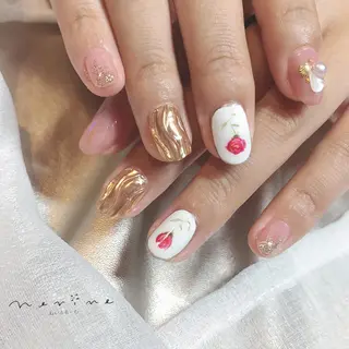 ネイル NAILST Naomiのネイルデザイン