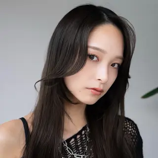 ロング AIN.ANLY.所属・｜顔まわりカット× 曲がる縮毛矯正｜のヘアスタイル