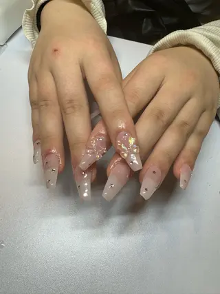 ネイル 濱岡 咲のネイルデザイン