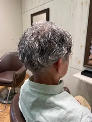 ショート パーマ メンズ 溝口 槙里也のヘアスタイル