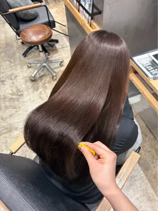 ロング カラー Inity／ Nina✩.*˚のヘアスタイル