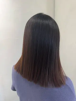 ミディアム 田村講幸 ALBUMアカデミーのヘアスタイル