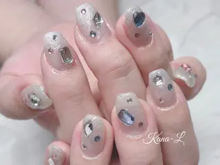ネイル 芦辺 香奈のネイルデザイン