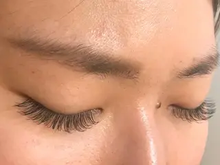 マツエク・マツパ miel大宮店所属・矢部 奈々の眉毛・アイブロウイメージ