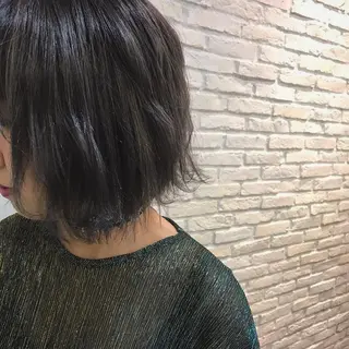 ショート カラー 平内 賢人のヘアスタイル