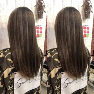 セミロング カラー rollen所属・美魔女 美容師NAOのヘアスタイル