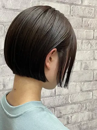 ショート 高槻裕二 ショートボブ縮毛矯正のヘアスタイル