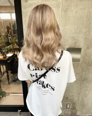 ロング カラー ヘアアレンジ TATSUYA アートディレクターのヘアスタイル