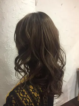 セミロング カラー 伊藤 優希のヘアスタイル