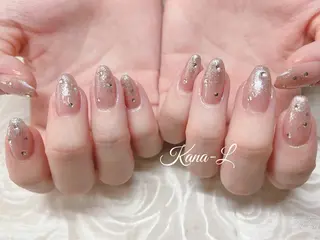 ネイル 芦辺 香奈のネイルデザイン