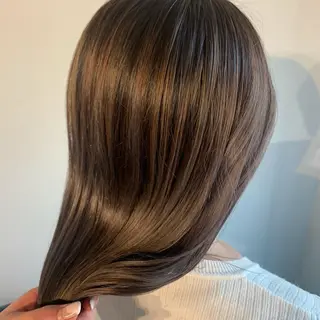 ミディアム ☀️Luana☀️ 公式/大通のヘアスタイル