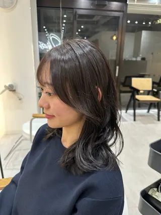 ミディアム カラー 赤み消し/オリーブ カーキ/福田れんのヘアスタイル