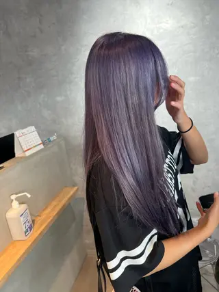 ロング motoトップカラー リスト/ブリーチカラのヘアスタイル