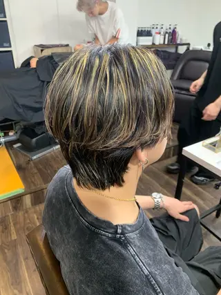 カラー メンズ 深野 ちさとのヘアスタイル