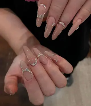 ネイル T. Leeのネイルデザイン