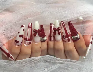 ネイル Roi〈ロワ〉 Akariのネイルデザイン